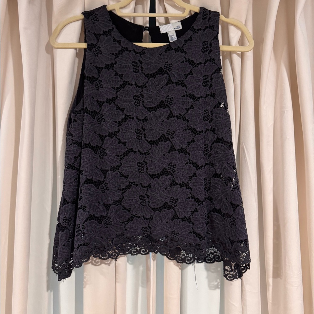 Elegant Black Lace Sleeveless Cropped Top